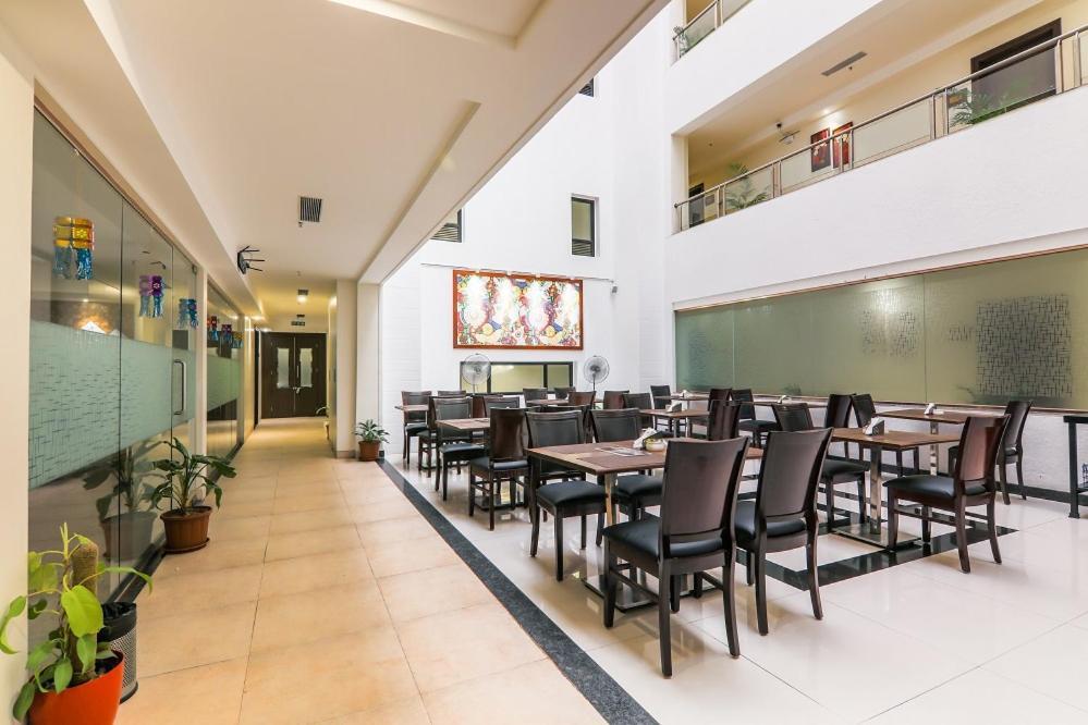 Magnus Square Business Hotel Near Pune Airport Kharadi Kültér fotó